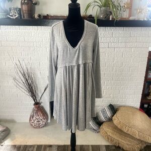 Lucky Brand Gray V-Neck Long Sleeve Babydoll Sweater